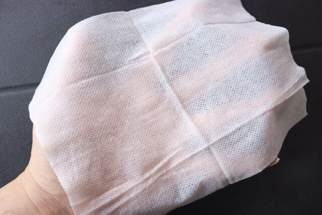 ダイソーの爽快ボディシートのシートの生地感