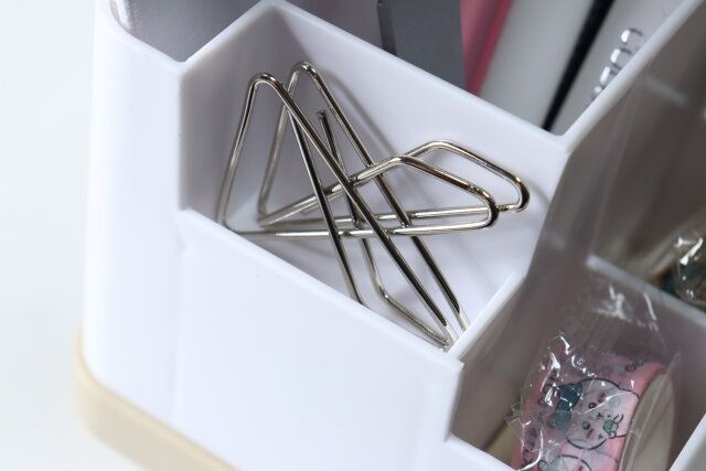 ダイソー 文具収納スタンド（滑り止め付） サイド ミニ収納