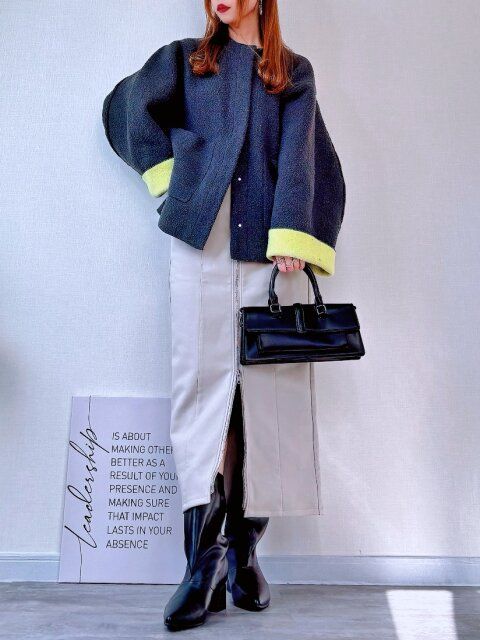 バイカラーのニットコートと合わせ♪