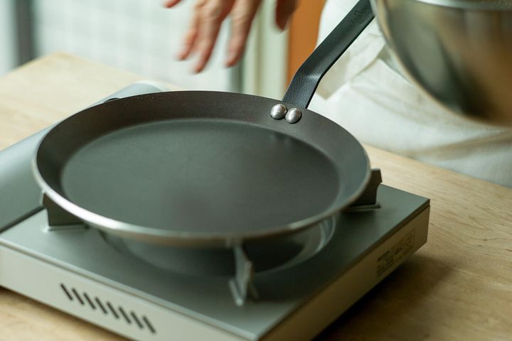 クレープパンを温める