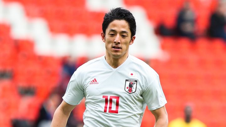 元日本代表10番が33歳で現役引退！鈴木紗理奈さんも「お疲れさまでした！」