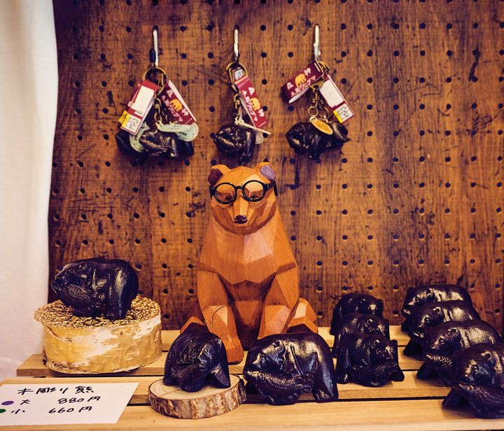 明治時代の金物店を活用した雑貨店である奥野商店