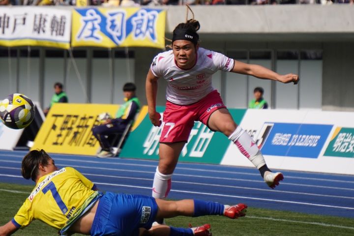 日本人FWがJリーグ史上初の栃木ダービーに懸けた想い