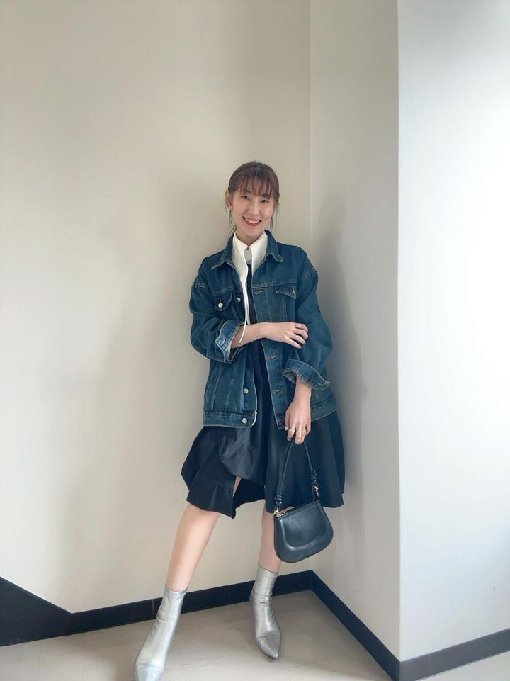 画像: モノトーンコーデに