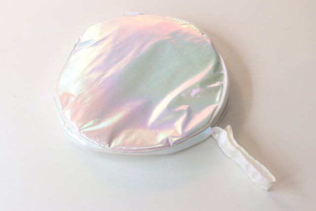 ダイソーのクールネックバンド用ポーチ ラウンド型2