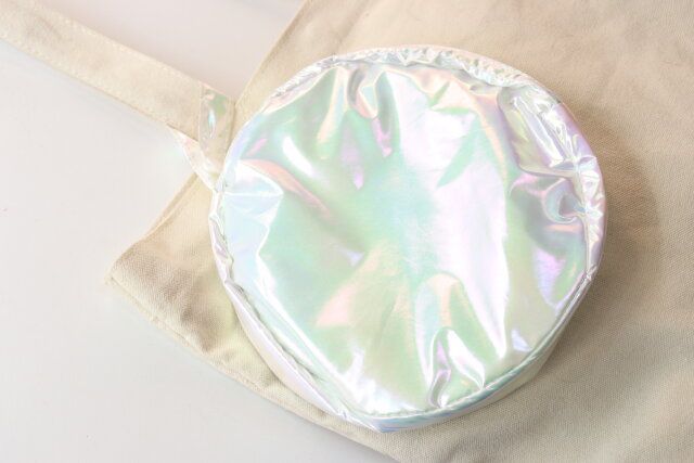 ダイソーのクールネックバンド用ポーチ ラウンド型5