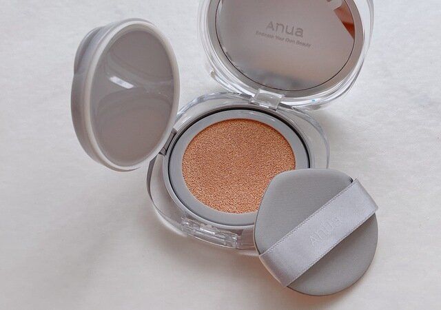 アヌア セミグロウベールクッション 2号ライト