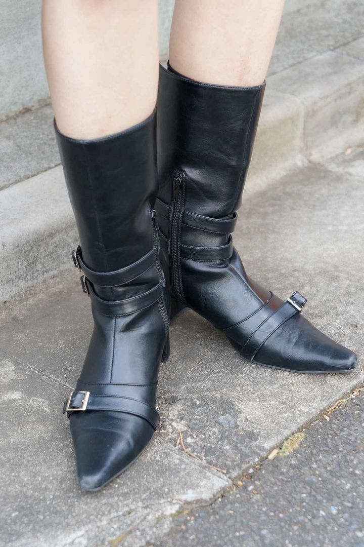 画像5: 首元をスッキリ見せるネックレスと冬の肌見せコーデがポイント