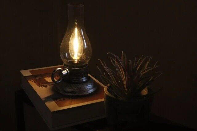 ダイソー500円フィラメントランタンやわらかい光