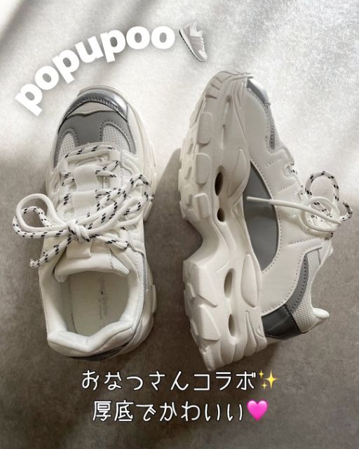 白のレディース スニーカー