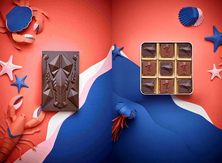 「タブレット・オマール・クランチー ノワール」（左、2,268円・税込）、「カレ・ピュール・ブール・ドゥ・ラ・メール」（右、6,912円・税込、東京工房、オンラインブティック限定）