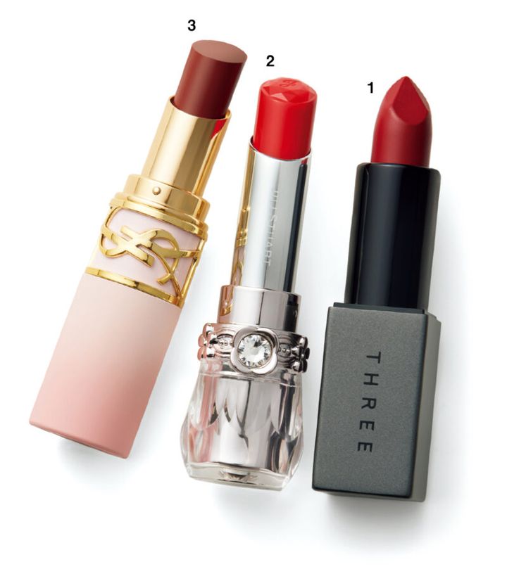 1_ドリームオン アリューリング リップスティック 06 ¥4,400（THREE） 2_リップブロッサム バーム 07 ¥3,520（ジルスチュアート ビューティ) 3_ラブシャイン キャンディ グロウ バーム 7B ¥5,500（イヴ・サンローラン・ボーテ・限定）