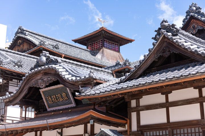 5年半ぶりに全館営業再開♪ 新たな魅力あふれる愛媛の名湯「道後温泉本館」で楽しむ癒やしのひととき