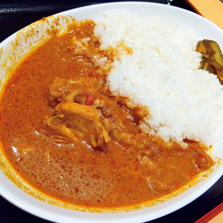 よもだそば 新宿西口店のカレー