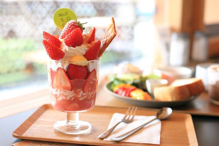 イチゴ狩り＆イチゴ尽くしのカフェタイムで春を満喫♪岐阜・山県「体験農園みとか」