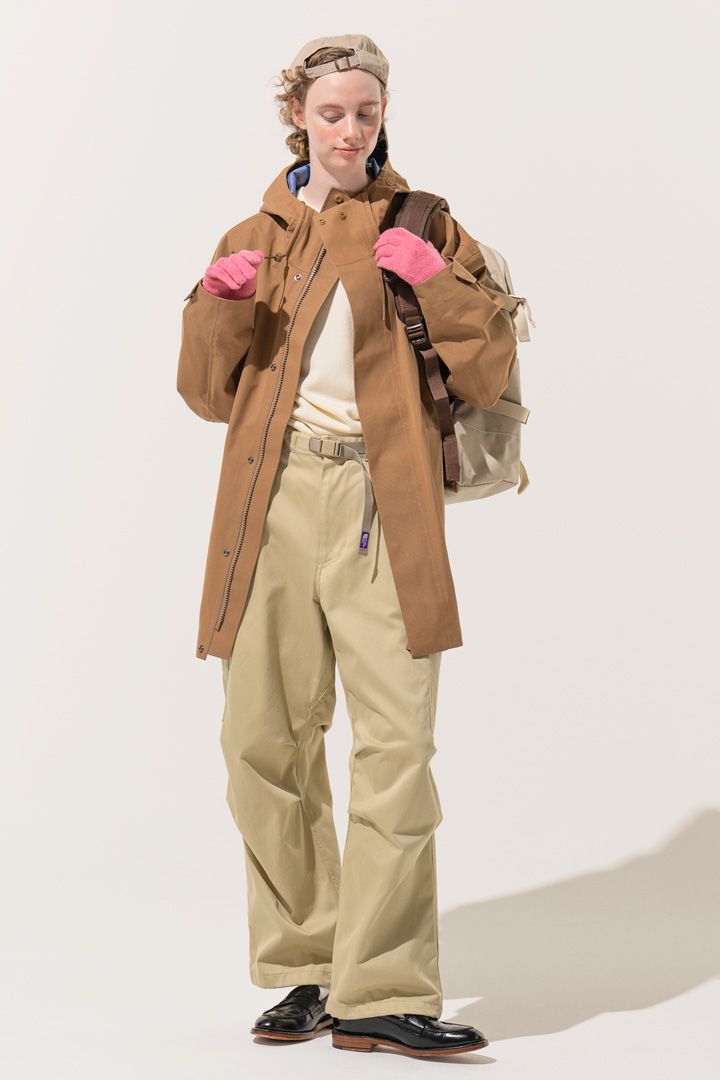 装いが一気に春めく！ベーシックカラーにカラーをプラスしたコーデ10選