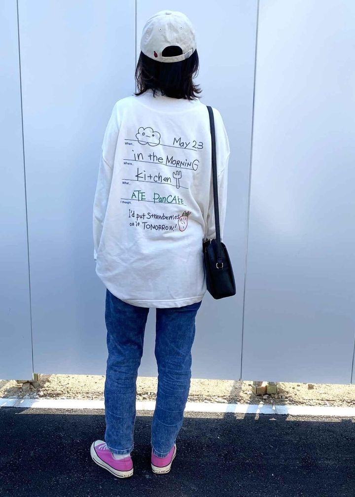 画像: 細めのデニムと