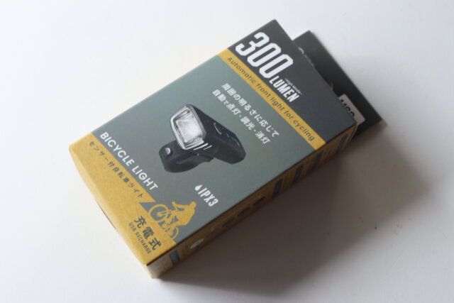 センサー付き自転車ライト ダイソー