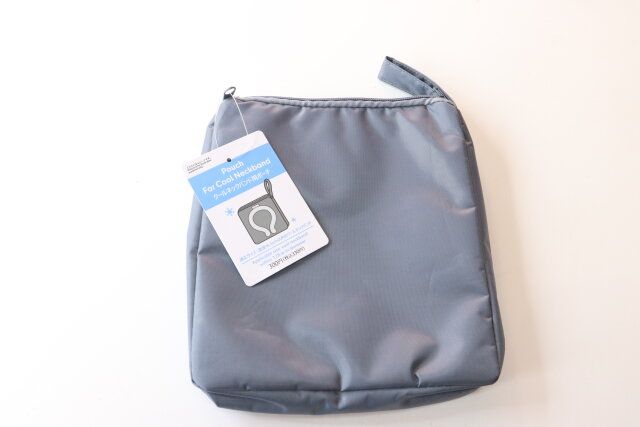 ダイソー クールネックバンド用ポーチ スクエア型 パッケージ