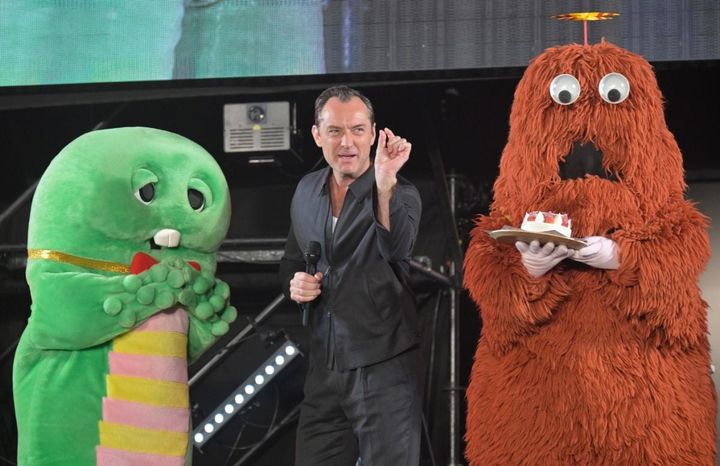 ガチャピン（左）、ムック（右） ※2024年12月、時事通信フォト