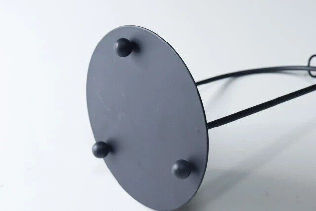 ダイソー200円おすすめアイアンインテリア収納丸い足