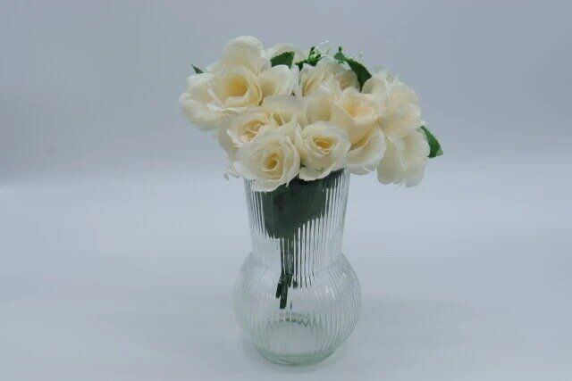 ダイソー200円おすすめガラスフラワーベース使いやすいサイズ
