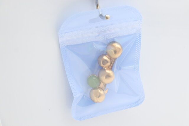 キャンドゥのアクセサリー収納袋10枚入7