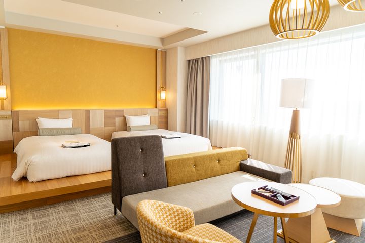 「ジュニア スイートルーム」（1泊2名利用時の1名あたり料金 2万3000円～／47㎡・定員3名）