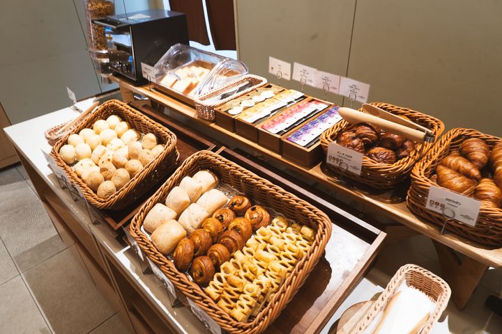 種類豊富なパンは焼きたて