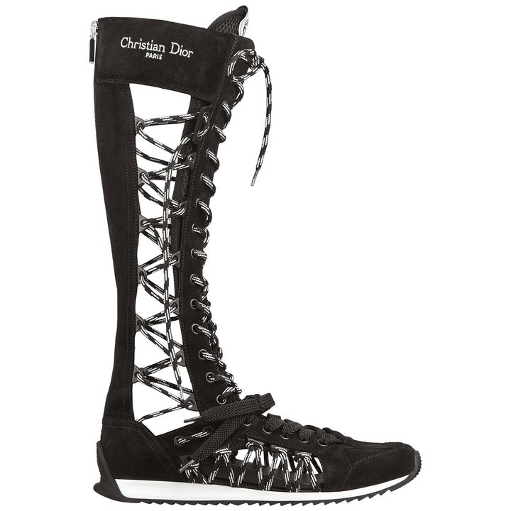 ブーツ ヒール 1cm ￥268,000／DIOR