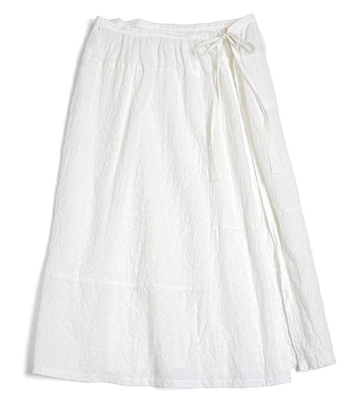 スカート（4月上旬発売予定）¥35,200／ネストローブ（ネストローブ 表参道店）