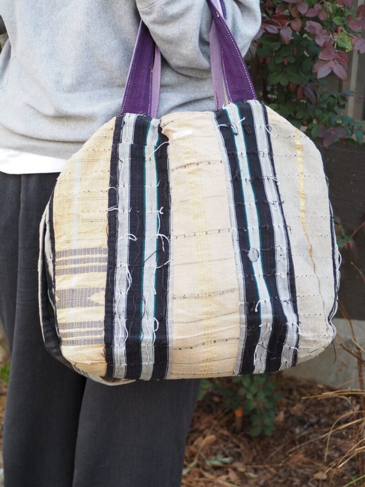 「ドーサ」のバッグ