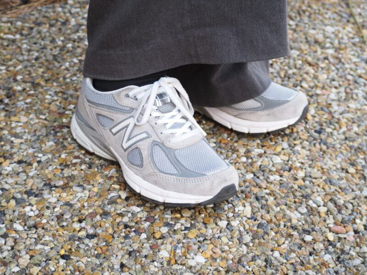 「ニューバランス」のスニーカー