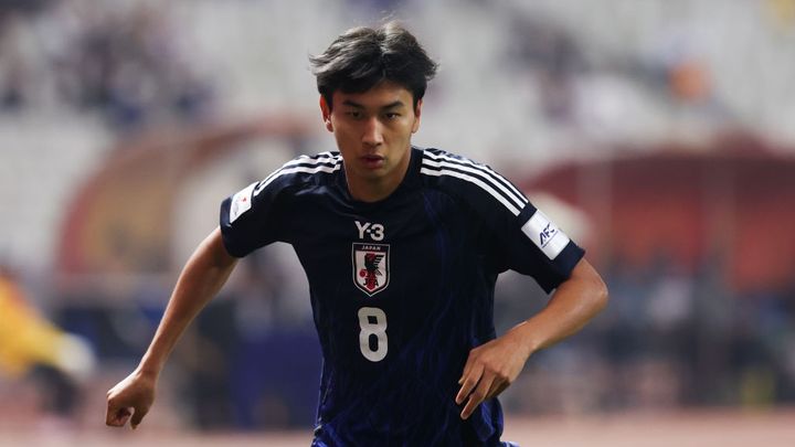 日本代表入り期待の18歳天才MF、膝を痛めて「途中出場→5分で即交代」…長期離脱の可能性でU-20W杯出場にも暗雲