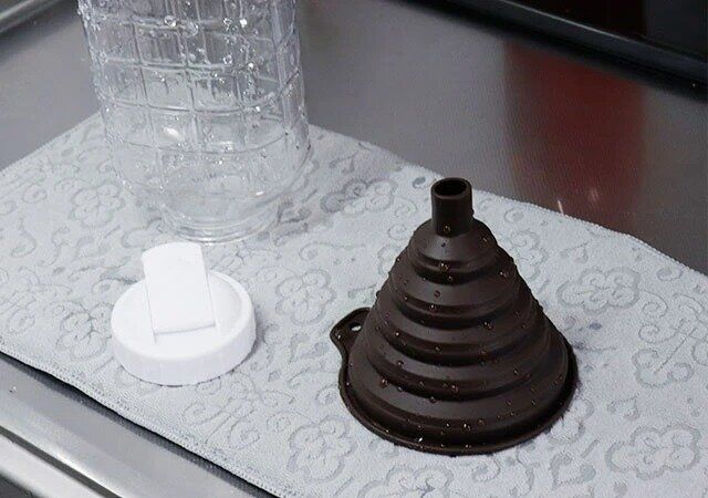 ダイソー 抗菌防臭エンボス加工吸水マット（46cm×23cm）