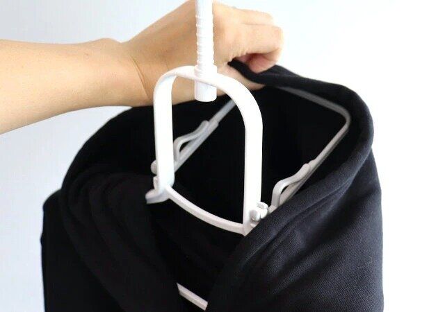 ダイソーの便利なパーカーハンガー