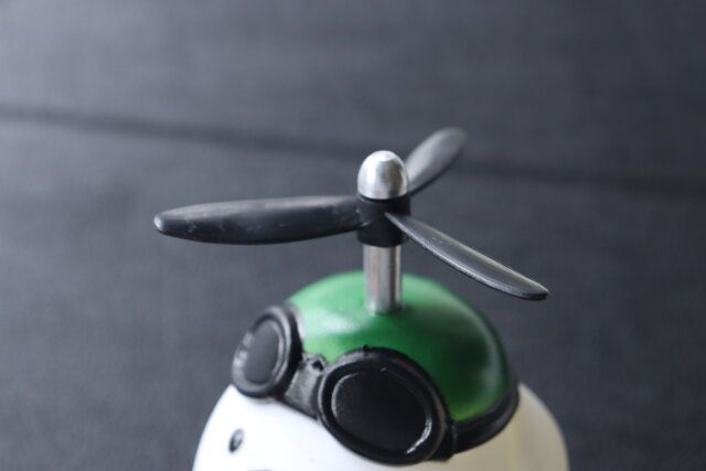 ダイソーのプロペラ付き自転車パフホーン（シマエナガ）