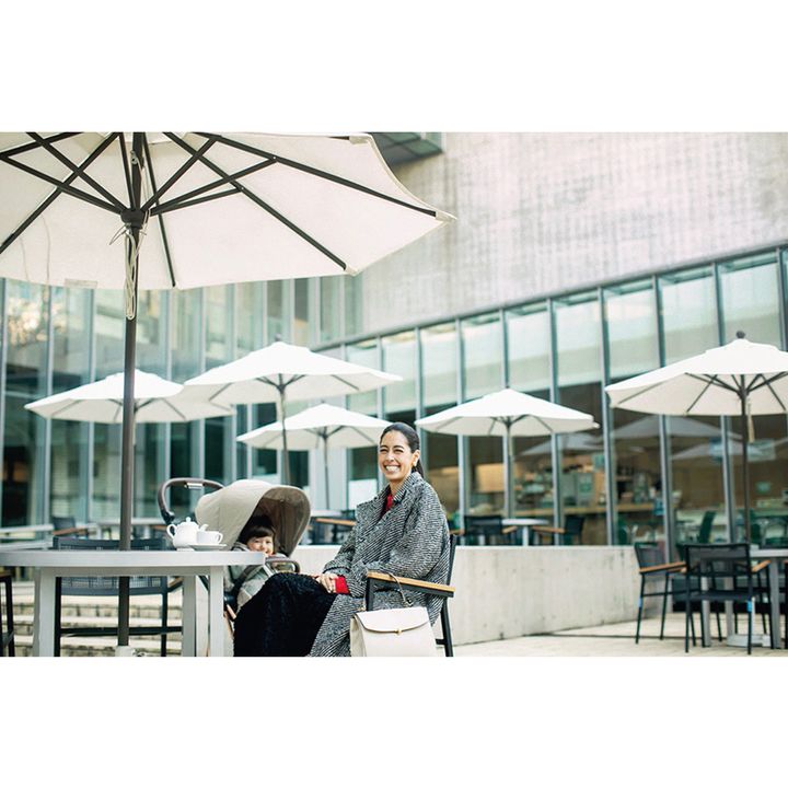 子どもとくつろげるテラス席のあるカフェ