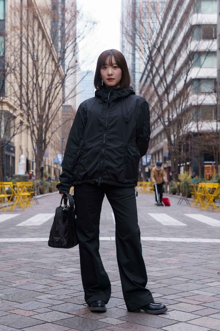 画像1: トップスで楽しむオフィスカジュアルがポイント