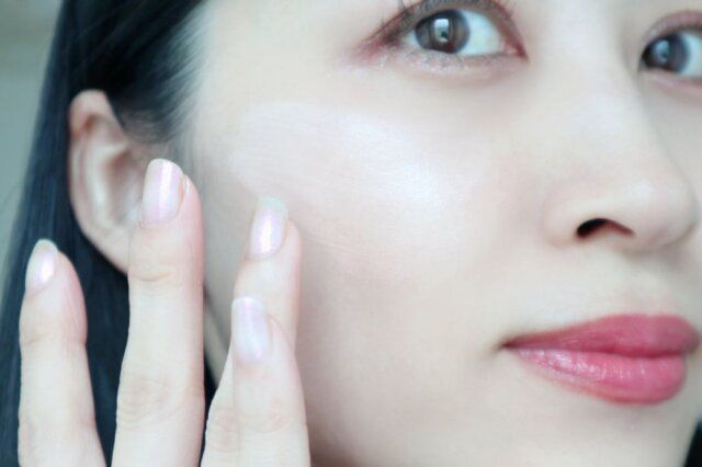 【ベースメイク】ワンアイテムで薄膜を意識