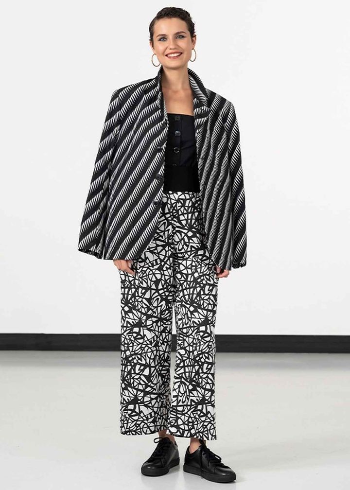 画像2: agnès b 2025年春夏コレクション 出典：アニエスベー