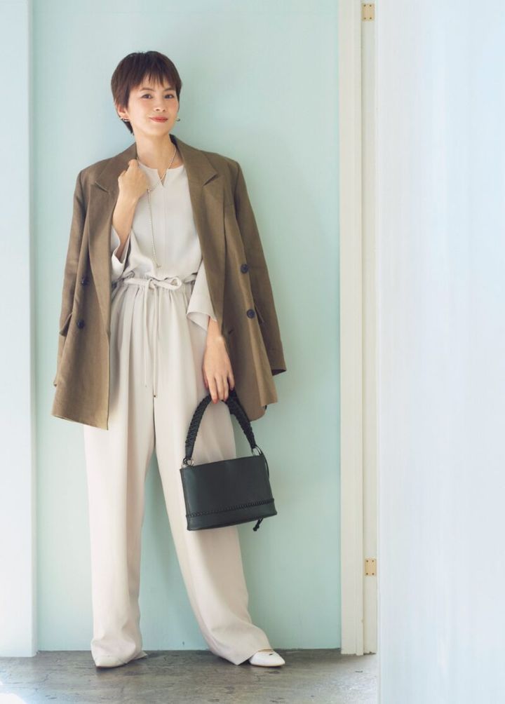 テーラードジャケット×オールインワン