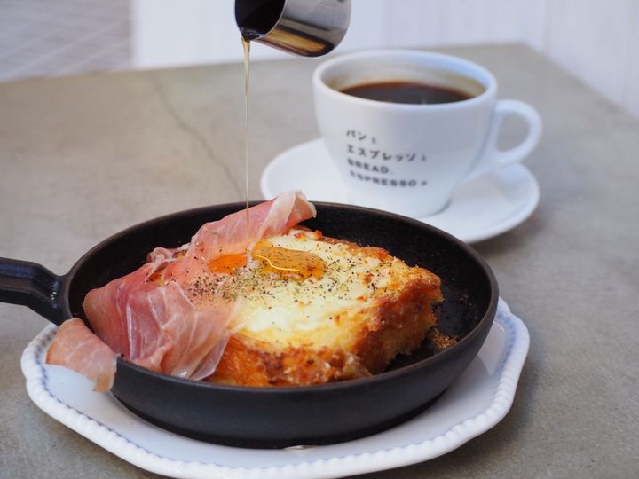 「鉄板フレンチトースト ハムチーズ」1300円～