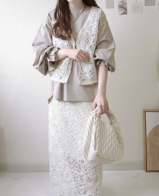 しまむらのレースベスト1