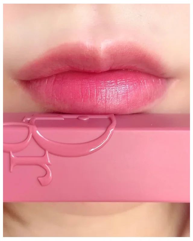 351 ナチュラル ヌード メイク スウォッチ