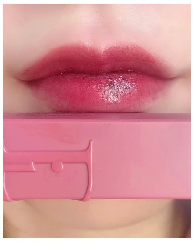 人気色：491 ナチュラル ローズウッド スウォッチ