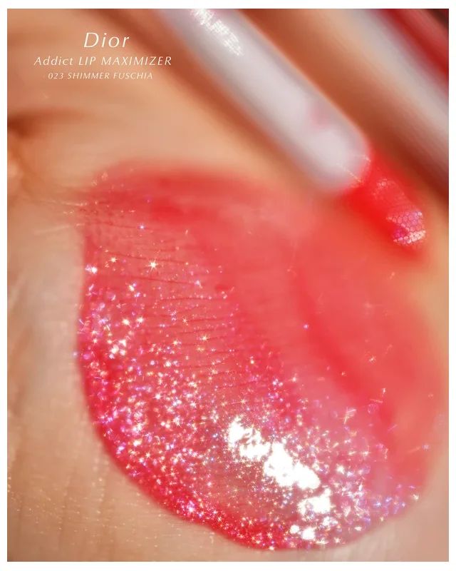ディオール アディクト リップ マキシマイザーの人気色：023 シマー フューシャ