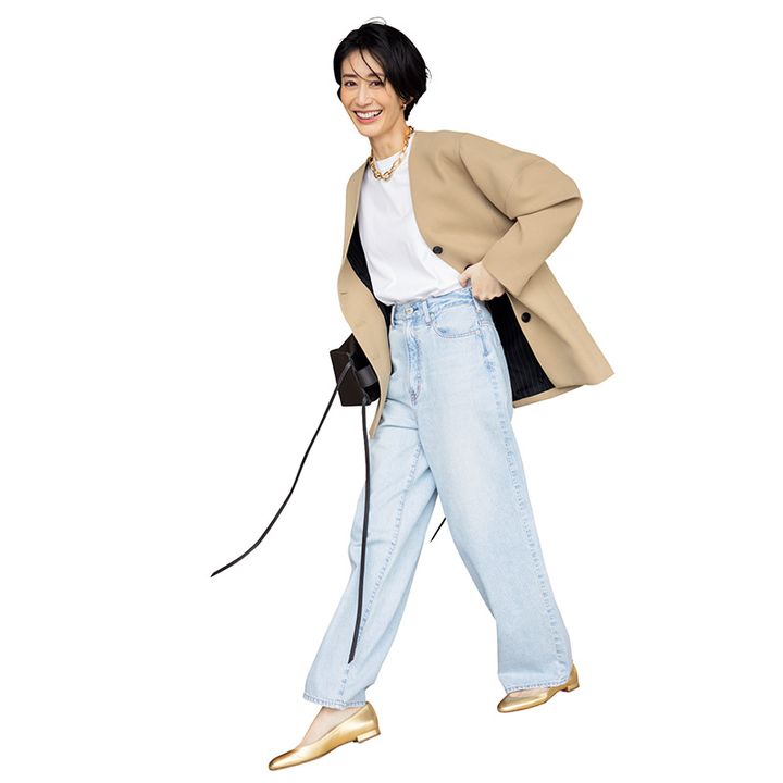 ベージュに合う色のおすすめコーデのジャケット×デニムの神山まりあさん