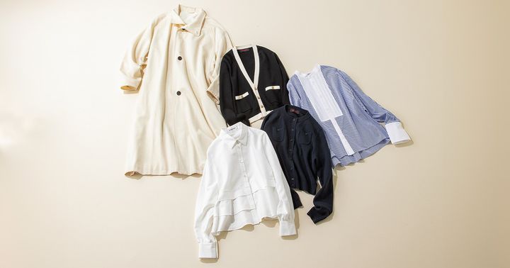 キャバンのアウターとバイカラーカーディガンとストライプシャツとポケット付きカーディガンとティアードデザインの白シャツ