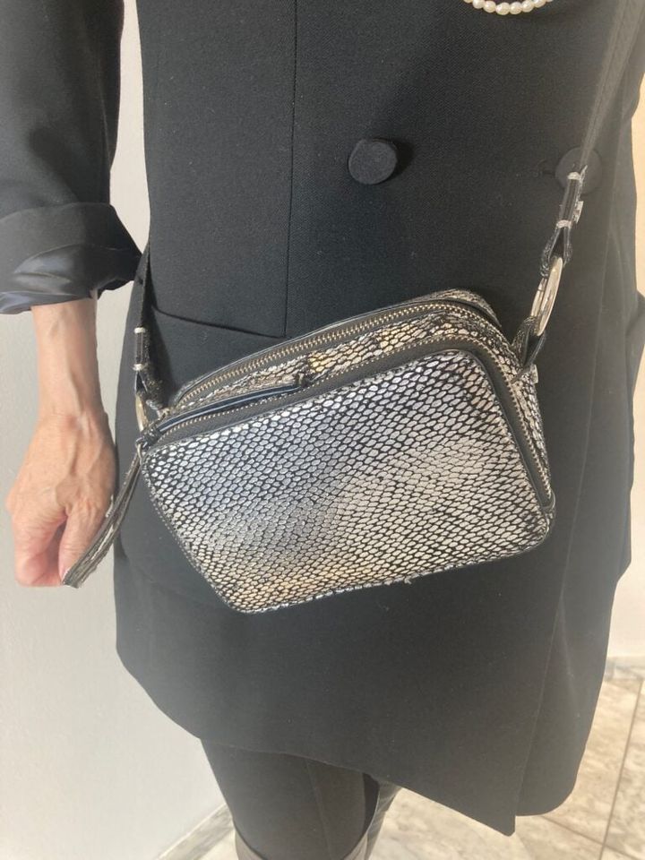 「ZARA」のバッグ